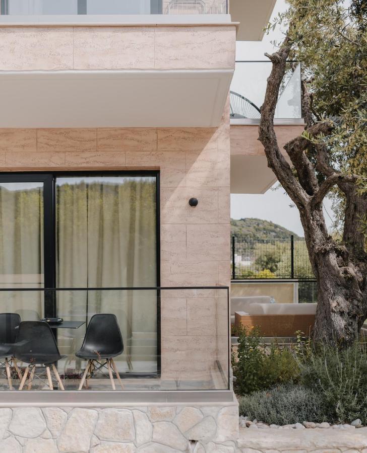Vila Natali Himare Exterior foto